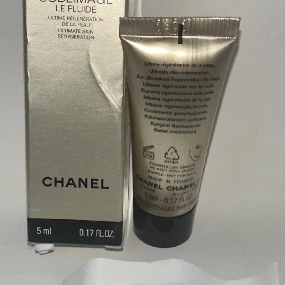 CHANEL Sublimage Le Fluide Soin Anti-Age Regeneration 5 ml .17 fl oz/ Luxury NIB